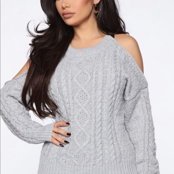 Off Shoulder Sweater - Picture 1 of 5